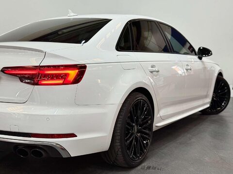 Audi A4 3.0 S4 TFSI Quattro Auto 4WD 4dr 30