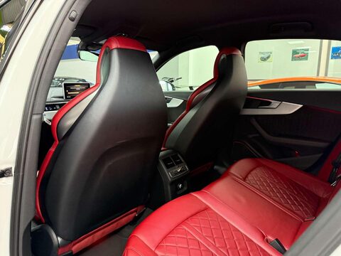 Audi A4 3.0 S4 TFSI Quattro Auto 4WD 4dr 37