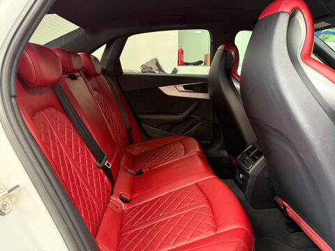 Audi A4 3.0 S4 TFSI Quattro Auto 4WD 4dr 38