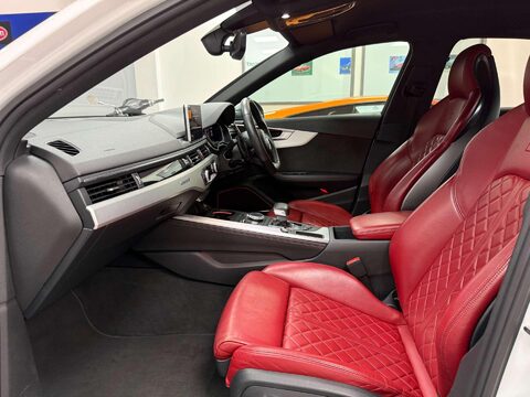 Audi A4 3.0 S4 TFSI Quattro Auto 4WD 4dr 45