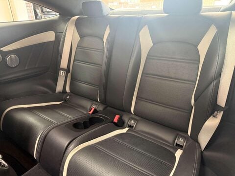 Mercedes-Benz C Class 4.0 C63 V8 BiTurbo AMG S (Premium) Coupe 2dr Petrol SpdS MCT Euro 6 (s/s) ( 39