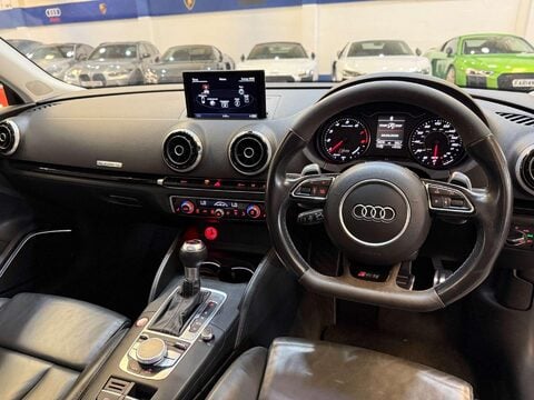 Audi RS3 2.5 TFSI Sportback 5dr Petrol S Tronic quattro Euro 6 (s/s) (Nav) (367 ps) 2