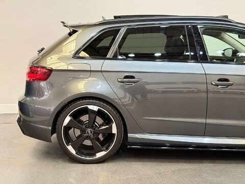 Audi RS3 2.5 TFSI Sportback 5dr Petrol S Tronic quattro Euro 6 (s/s) (Nav) (367 ps) 19