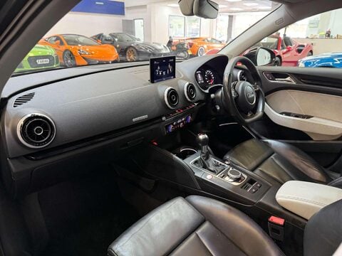 Audi RS3 2.5 TFSI Sportback 5dr Petrol S Tronic quattro Euro 6 (s/s) (Nav) (367 ps) 43