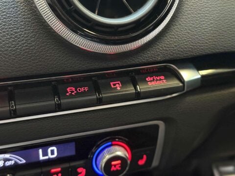 Audi RS3 2.5 TFSI Sportback 5dr Petrol S Tronic quattro Euro 6 (s/s) (Nav) (367 ps) 53