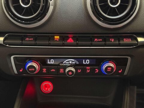 Audi RS3 2.5 TFSI Sportback 5dr Petrol S Tronic quattro Euro 6 (s/s) (Nav) (367 ps) 55