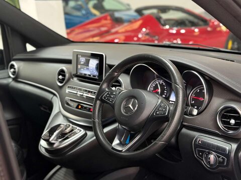 Mercedes-Benz V Class 2.2 V220d BlueTEC Sport MPV 5dr Diesel G-Tronic+ Euro 6 (s/s) 8 Seat XLWB ( 15