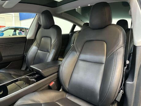 Tesla Model 3 Model 3 Standard-Range + 4dr 