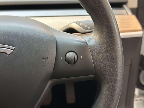 Tesla Model 3 Model 3 Standard-Range + 4dr 33