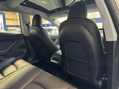 Tesla Model 3 Model 3 Standard-Range + 4dr 35