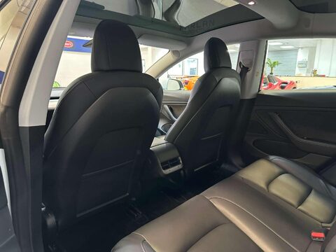 Tesla Model 3 Model 3 Standard-Range + 4dr 40