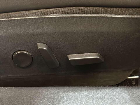 Tesla Model 3 Model 3 Standard-Range + 4dr 45
