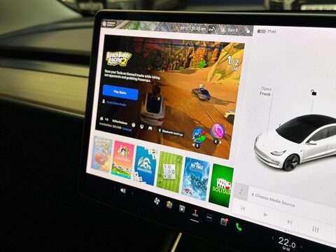 Tesla Model 3 Model 3 Standard-Range + 4dr 51