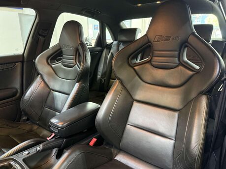 Audi A4 4.2 RS 4 Quattro 4WD 4dr 