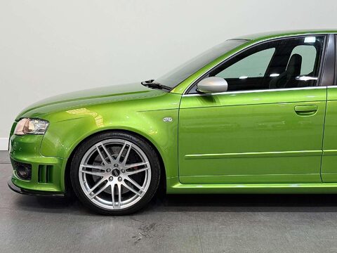 Audi A4 4.2 RS 4 Quattro 4WD 4dr 16