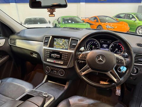 Mercedes-Benz M Class 3.0 ML350 V6 BlueTEC AMG Sport SUV 5dr Diesel G-Tronic 4WD Euro 6 (s/s) (25 2