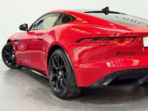 Jaguar F-Type 2.0i R-Dynamic Coupe 2dr Petrol Auto Euro 6 (s/s) (300 ps) 25