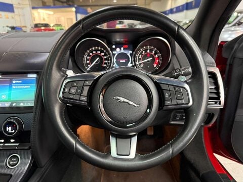 Jaguar F-Type 2.0i R-Dynamic Coupe 2dr Petrol Auto Euro 6 (s/s) (300 ps) 33