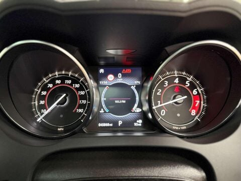 Jaguar F-Type 2.0i R-Dynamic Coupe 2dr Petrol Auto Euro 6 (s/s) (300 ps) 37