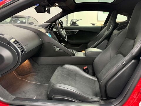 Jaguar F-Type 2.0i R-Dynamic Coupe 2dr Petrol Auto Euro 6 (s/s) (300 ps) 56