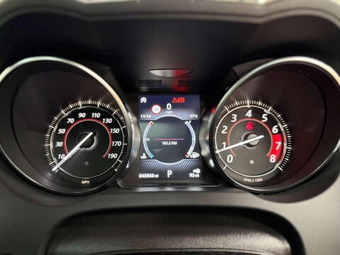 Jaguar F-Type 2.0i R-Dynamic Coupe 2dr Petrol Auto Euro 6 (s/s) (300 ps) 37