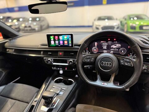 Audi A4 2.0 TFSI 40 Black Edition Estate 5dr Petrol S Tronic Euro 6 (s/s) (190 ps) 2