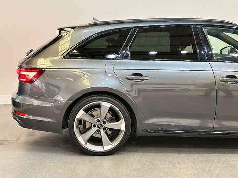Audi A4 2.0 TFSI 40 Black Edition Estate 5dr Petrol S Tronic Euro 6 (s/s) (190 ps) 16