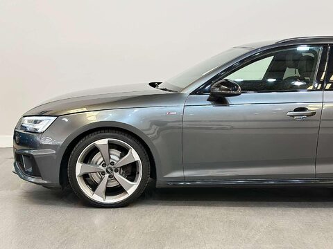 Audi A4 2.0 TFSI 40 Black Edition Estate 5dr Petrol S Tronic Euro 6 (s/s) (190 ps) 19