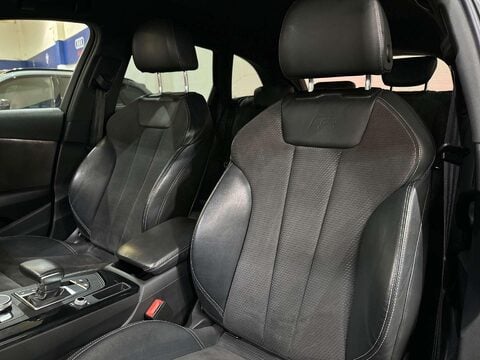 Audi A4 2.0 TFSI 40 Black Edition Estate 5dr Petrol S Tronic Euro 6 (s/s) (190 ps) 31