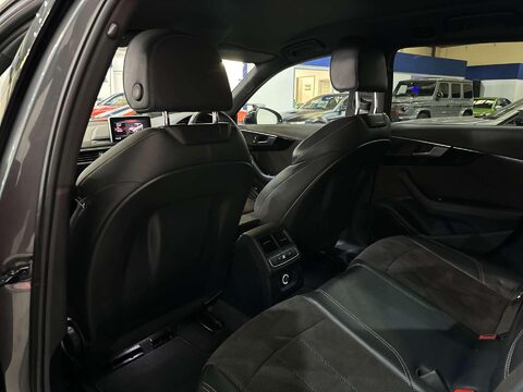 Audi A4 2.0 TFSI 40 Black Edition Estate 5dr Petrol S Tronic Euro 6 (s/s) (190 ps) 47