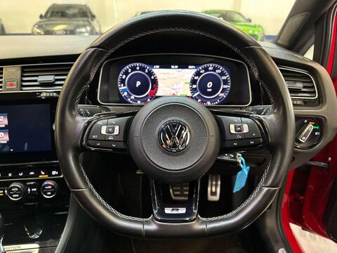 Volkswagen Golf 2.0 TSI BlueMotion Tech R Hatchback 5dr Petrol DSG 4Motion Euro 6 (s/s) (31 32