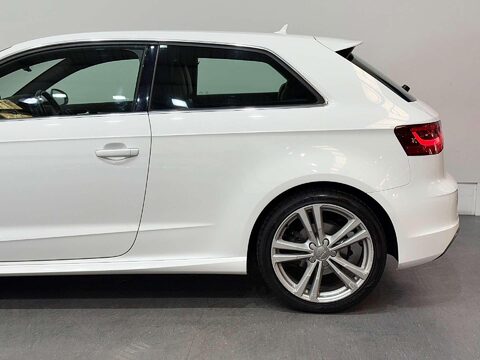 Audi A3 2.0 A3 S Line Nav TDI Semi-Auto 3dr 17