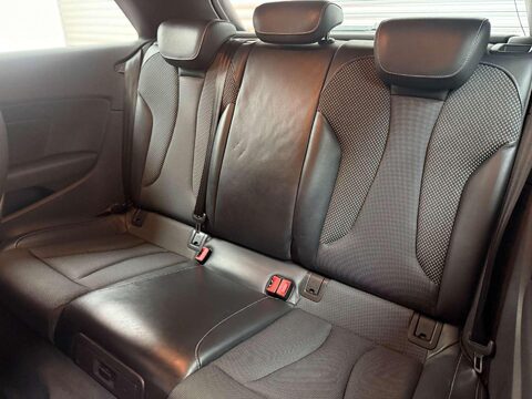 Audi A3 2.0 A3 S Line Nav TDI Semi-Auto 3dr 38
