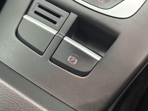 Audi A3 2.0 A3 S Line Nav TDI Semi-Auto 3dr 44