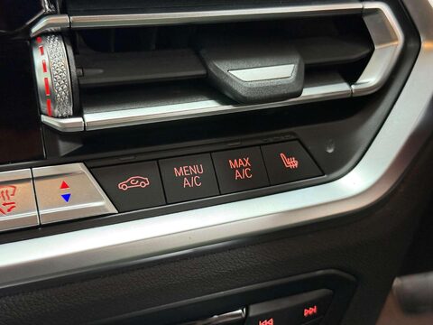 BMW M4 3.0 BiTurbo Competition Coupe 2dr Petrol Steptronic Euro 6 (s/s) (510 ps) 64