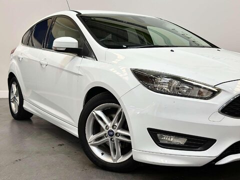 Ford Focus 1.0T EcoBoost Zetec Hatchback 5dr Petrol Manual Euro 6 (s/s) (100 ps) 9