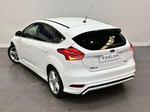 Ford Focus 1.0T EcoBoost Zetec Hatchback 5dr Petrol Manual Euro 6 (s/s) (100 ps) 19