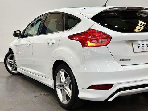 Ford Focus 1.0T EcoBoost Zetec Hatchback 5dr Petrol Manual Euro 6 (s/s) (100 ps) 21