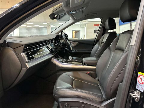 Audi Q7 3.0 TDI V6 50 Sport SUV 5dr Diesel Tiptronic quattro Euro 6 (s/s) (286 ps) 46