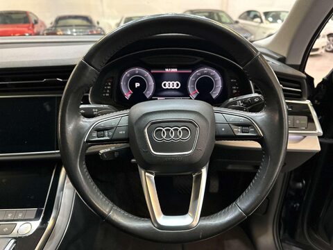 Audi Q7 3.0 TDI V6 50 Sport SUV 5dr Diesel Tiptronic quattro Euro 6 (s/s) (286 ps) 31
