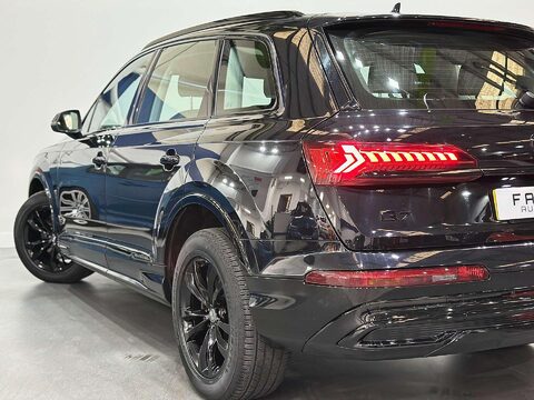 Audi Q7 3.0 TDI V6 50 Sport SUV 5dr Diesel Tiptronic quattro Euro 6 (s/s) (286 ps) 30