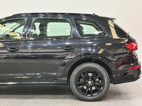 Audi Q7 3.0 TDI V6 50 Sport SUV 5dr Diesel Tiptronic quattro Euro 6 (s/s) (286 ps) 17