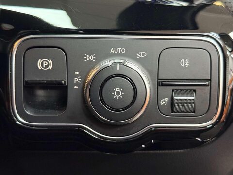 Mercedes-Benz A Class 2.0 A35 AMG (Premium Plus) Hatchback 5dr Petrol SpdS DCT 4MATIC Euro 6 (s/s 65