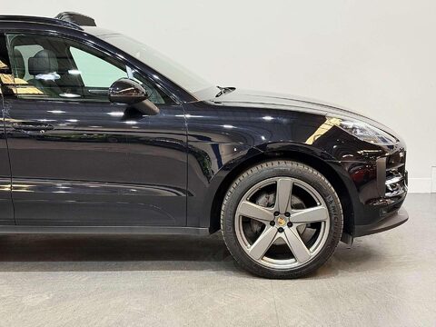 Porsche Macan 2.0T SUV 5dr Petrol PDK 4WD Euro 6 (s/s) (245 ps) 17