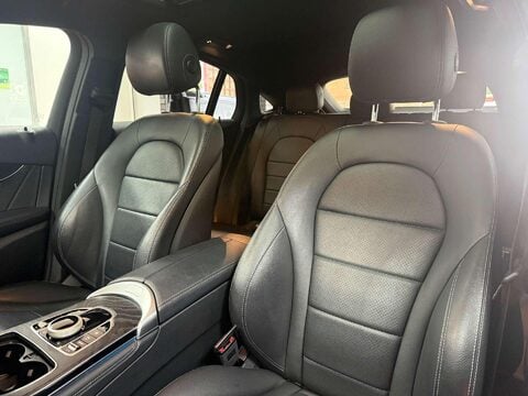 Mercedes-Benz GLC 2.1 GLC220d AMG Line (Premium) Coupe 5dr Diesel G-Tronic 4MATIC Euro 6 (s/s 31