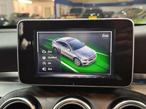 Mercedes-Benz GLC 2.1 GLC220d AMG Line (Premium) Coupe 5dr Diesel G-Tronic 4MATIC Euro 6 (s/s 56