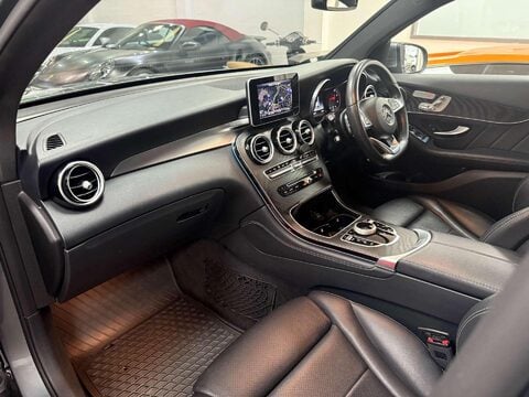 Mercedes-Benz GLC 2.1 GLC220d AMG Line (Premium) Coupe 5dr Diesel G-Tronic 4MATIC Euro 6 (s/s 40