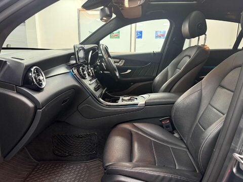 Mercedes-Benz GLC 2.1 GLC220d AMG Line (Premium) Coupe 5dr Diesel G-Tronic 4MATIC Euro 6 (s/s 33