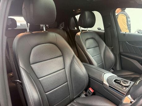 Mercedes-Benz GLC 2.1 GLC220d AMG Line (Premium) Coupe 5dr Diesel G-Tronic 4MATIC Euro 6 (s/s 