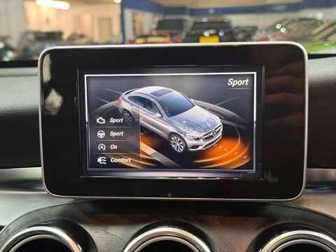 Mercedes-Benz GLC 2.1 GLC220d AMG Line (Premium) Coupe 5dr Diesel G-Tronic 4MATIC Euro 6 (s/s 58
